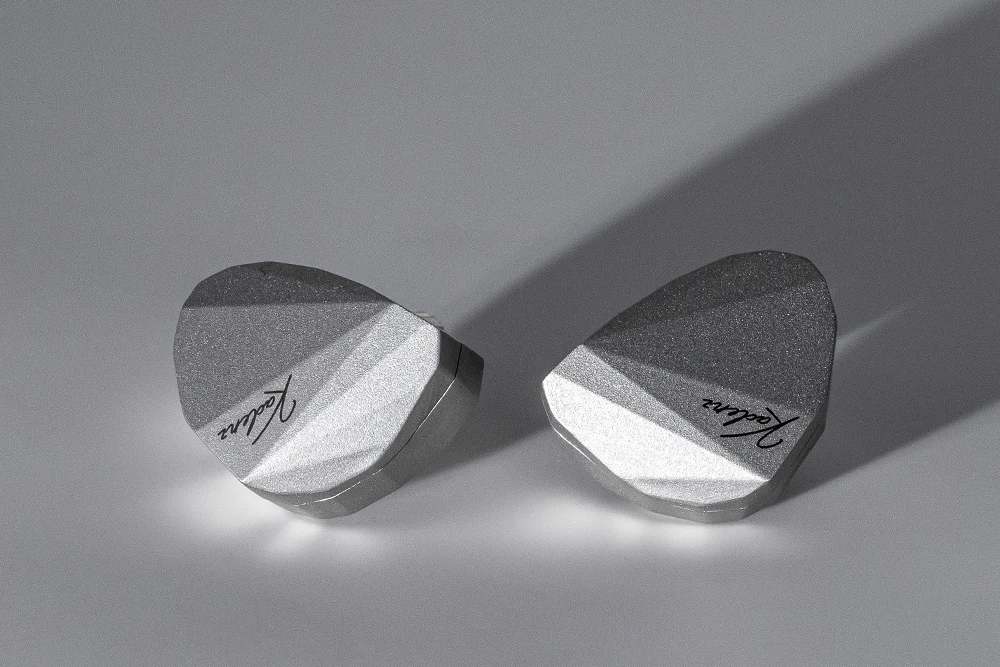 MOONDROP Kadenz 10mm Dynamic Driver In-Ear Headphone - GreshamTech