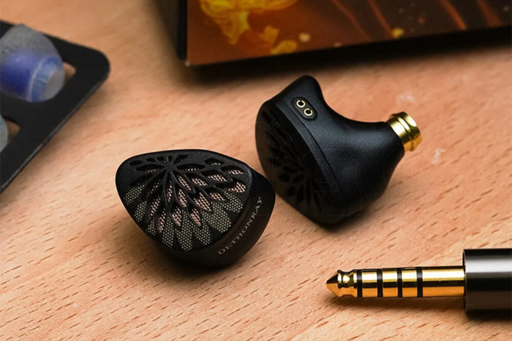 TANGZU YU XUAN JI 10mm Dynamic Driver In-Ear Headphone - GreshamTech
