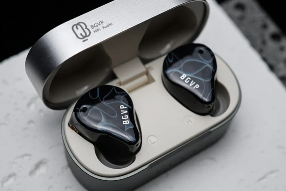 BGVP Q3 1DD+1BA TWS True Wireless Headphone (TWS) - GreshamTech