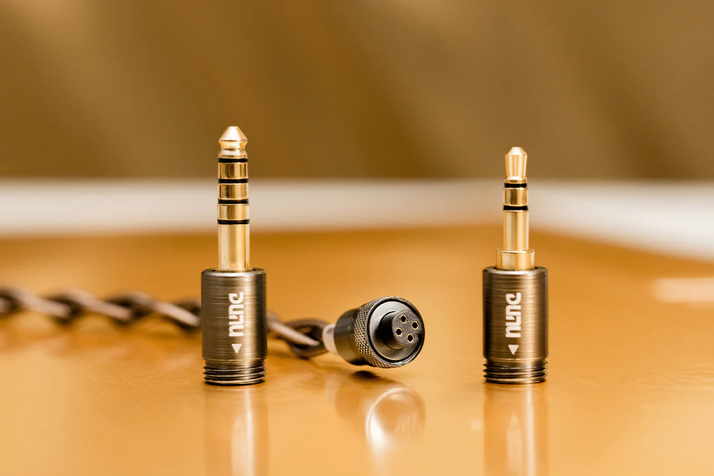 DUNU VULKAN 2 2DD+6BA In-ear Headphone - GreshamTech