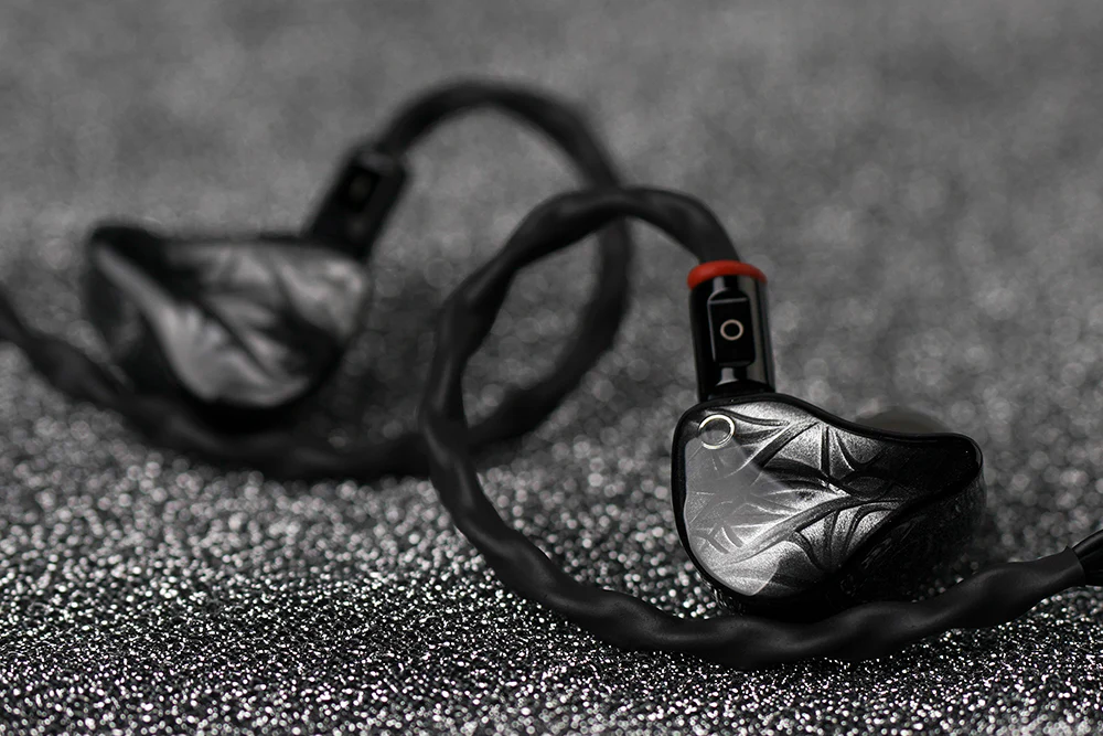 IOAUDIO VOLARE 1DD+4BA+4EST In-Ear Headphone - GreshamTech