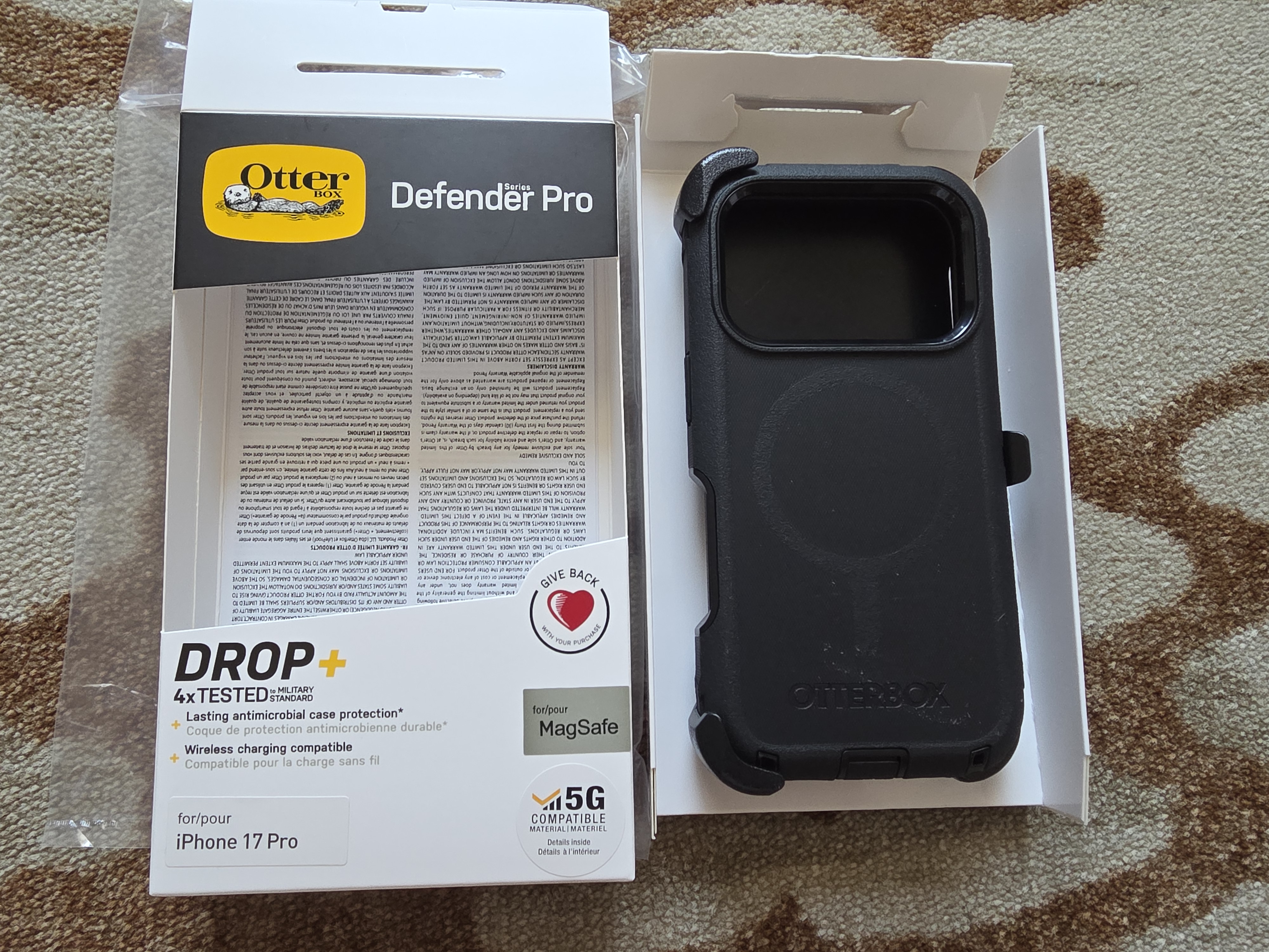 iPhone 17 Pro / 17Pro Defender Pro Otterbox Magsafe Case Brand New (0863) - GreshamTech