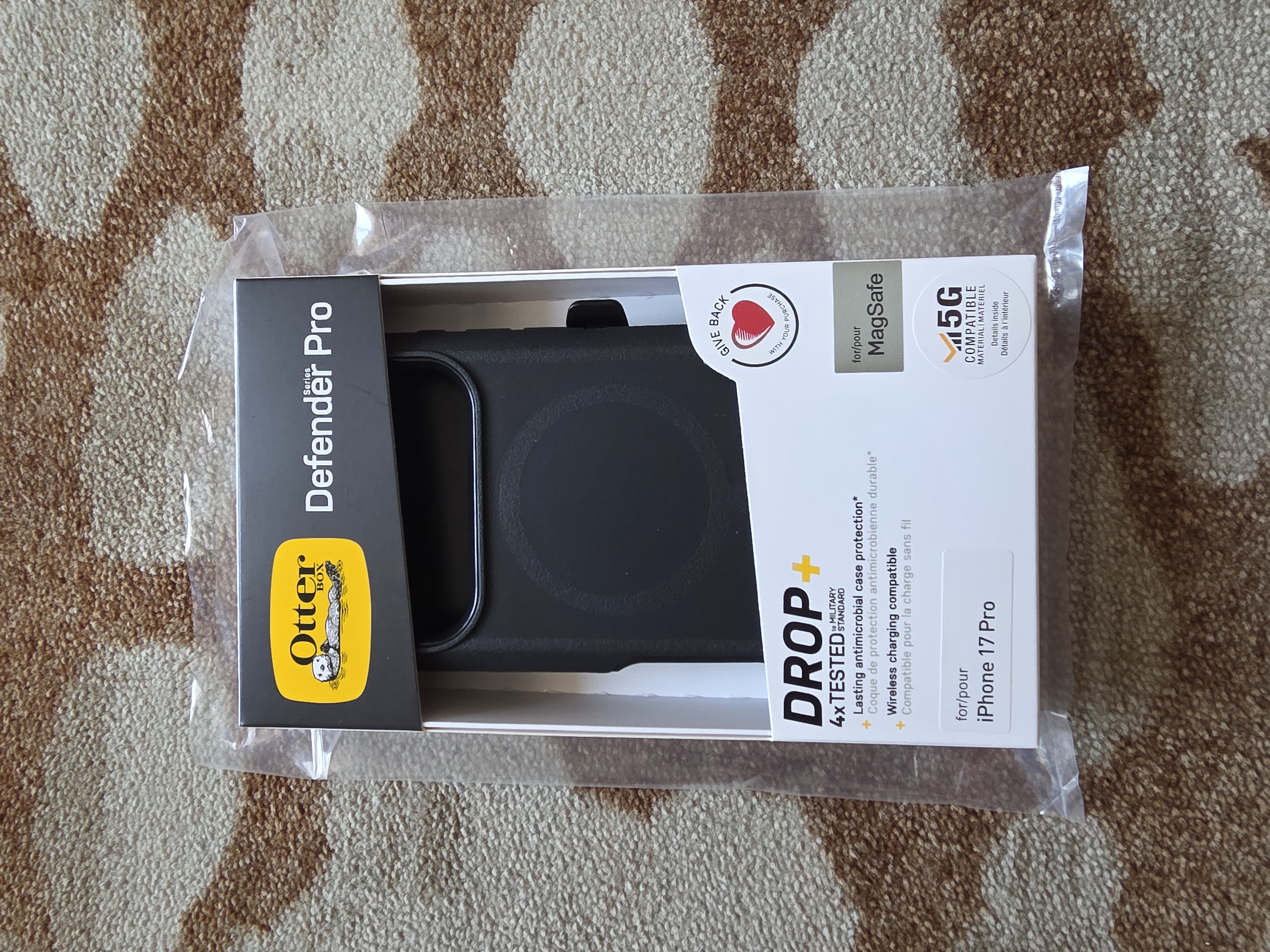 iPhone 17 Pro / 17Pro Defender Pro Otterbox Magsafe Case Brand New (0863) - GreshamTech