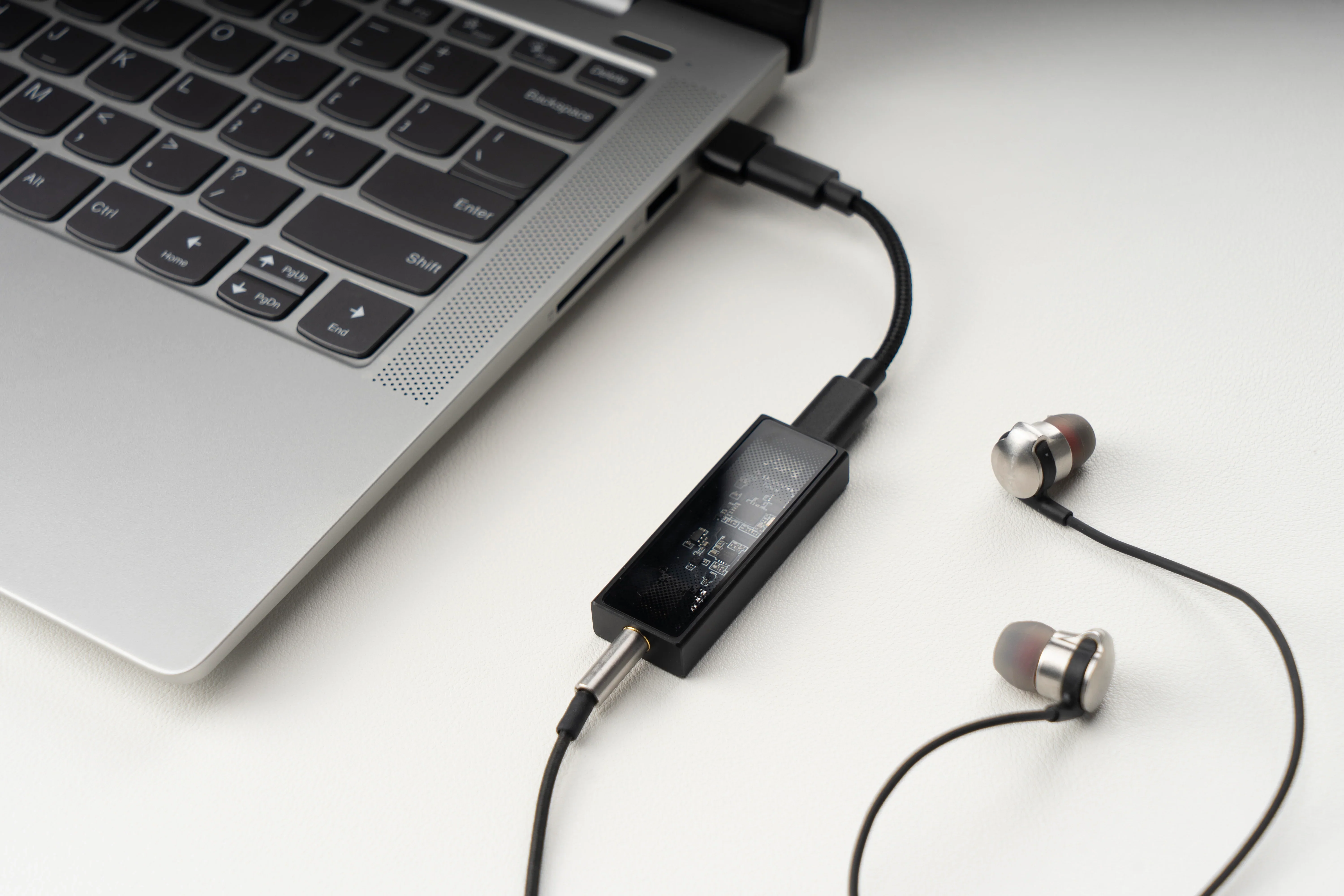 Questyle M12i - GreshamTech