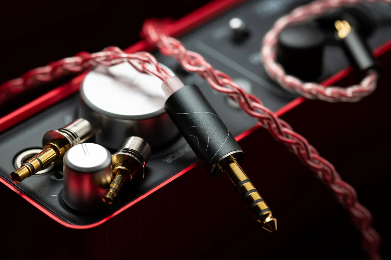 FATFreq Scarlet Mini - GreshamTech