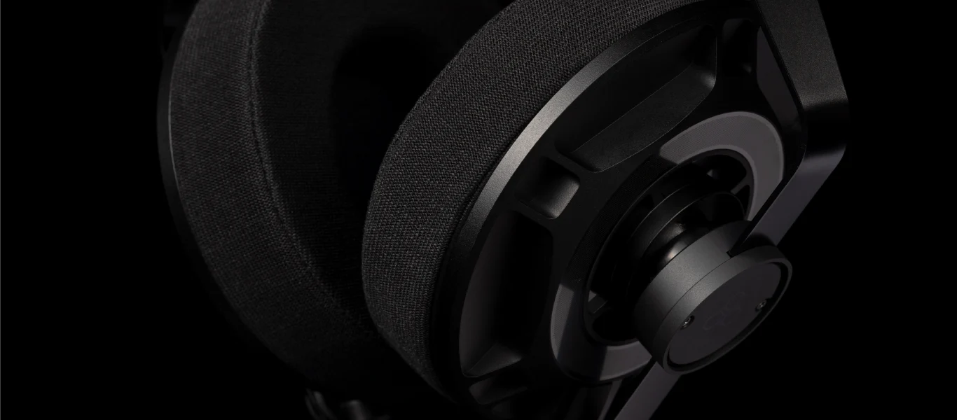 Final D7000 - GreshamTech