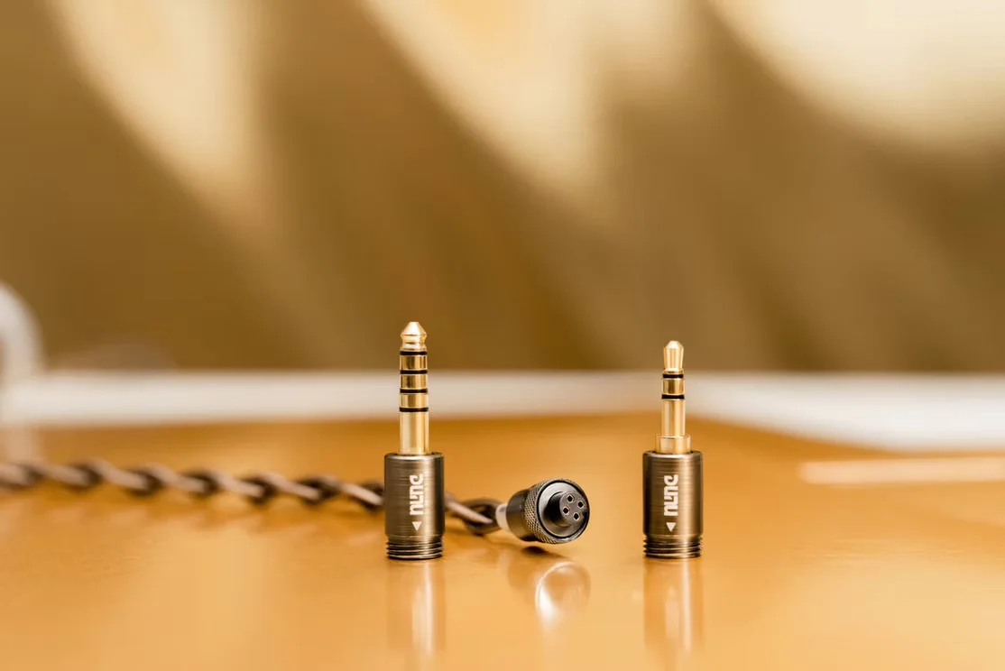 DUNU Vulkan 2 - GreshamTech