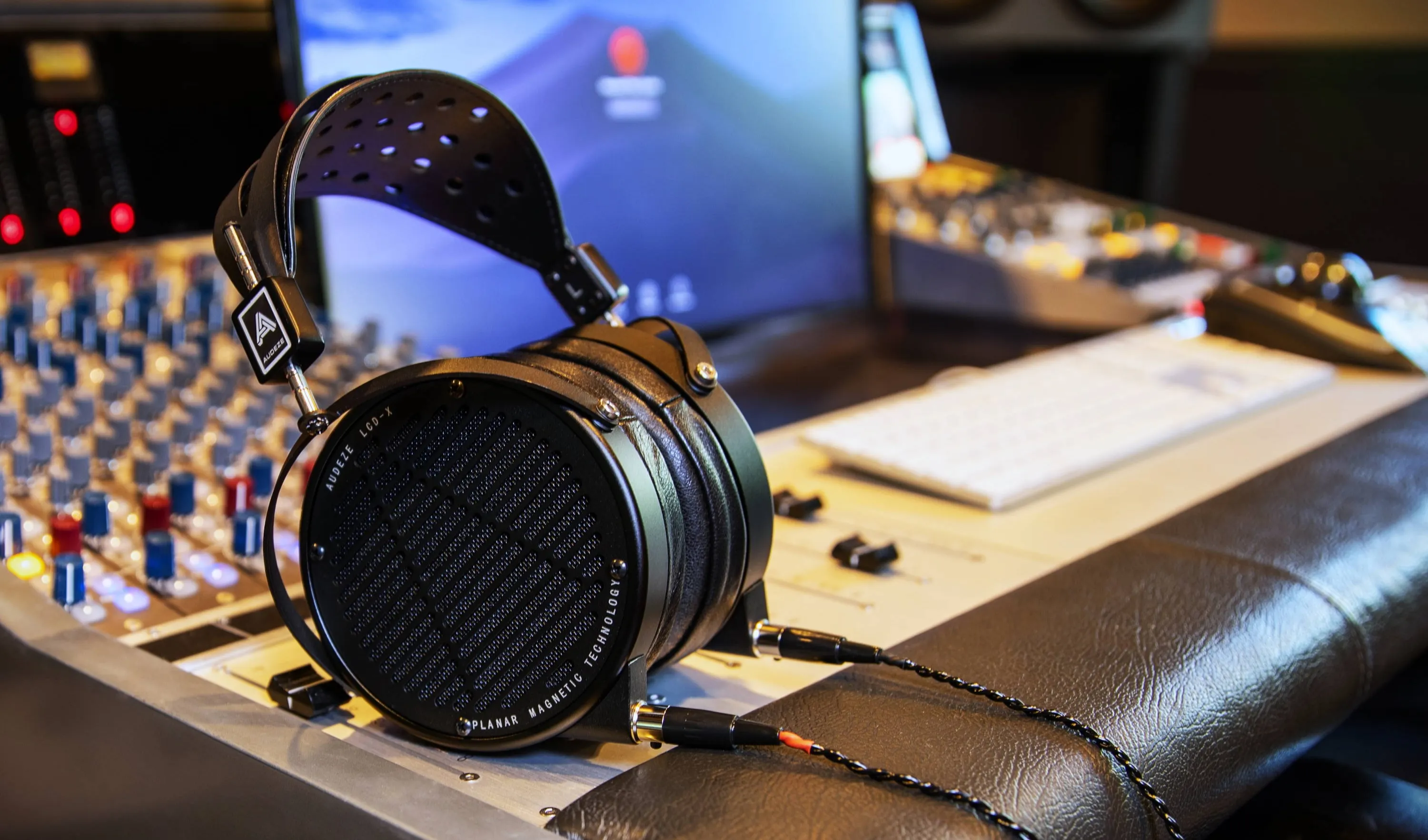Audeze LCD-X - GreshamTech