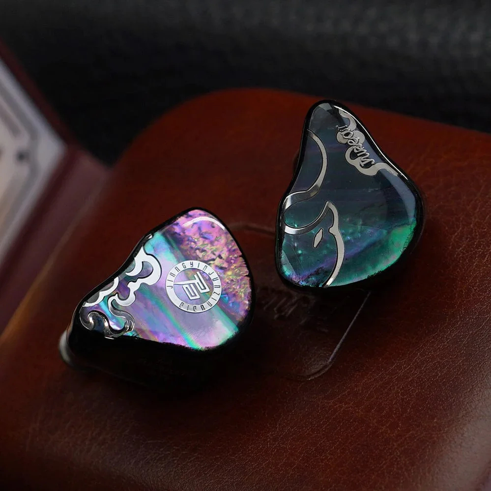 JUZEAR x Z Reviews Defiant - GreshamTech