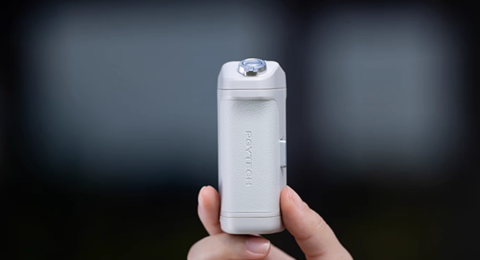 iPhone Android Magsafe Camera Kit Bluetooth connection with battery recharge - GreshamTech