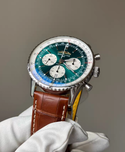 Breitling Navitimer AB01388A1L1P1 43mm Men's Watch Automatic Like New condition - GreshamTech