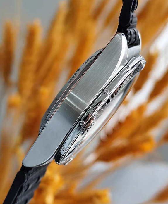 Breitling Navitimer PB0134101C1S1 46mm Men's Watch Limited Like New condition - GreshamTech