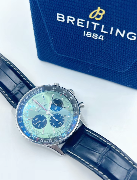 Breitling Navitimer AB0138241L1A1 43mm Men's Watch Like New condition - GreshamTech
