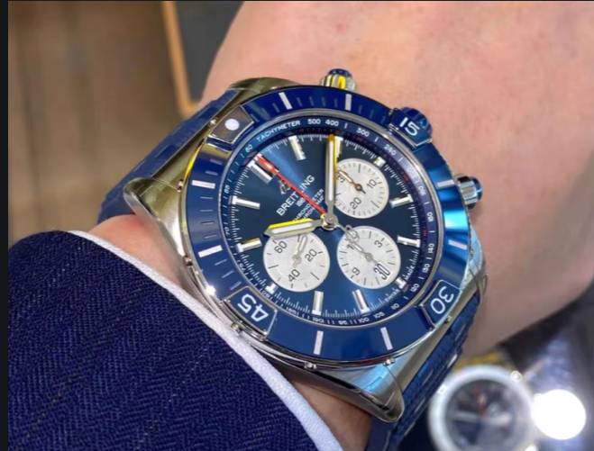 Breitling AB0136161C1S1 44mm Men's Watch Brand New - GreshamTech