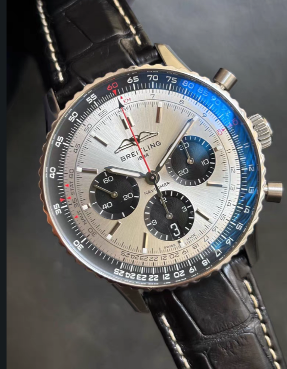 Breitling Navitimer AB0138241G1P1 43mm Men's Watch Like New condition - GreshamTech