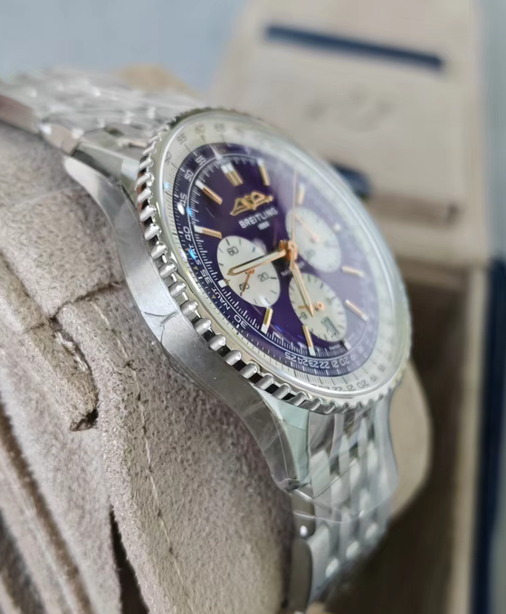 Breitling Navitimer AB01385C1Q1A1 43mm Men's Watch Limited Like New condition - GreshamTech