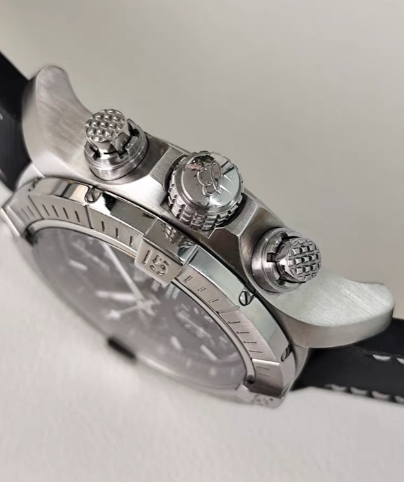 Breitling A13385101B1X1 43mm Men's Watch Like New - GreshamTech