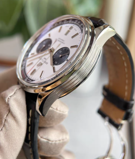 Breitling AB0118221G1P1 42mm Men's Watch Like New - GreshamTech