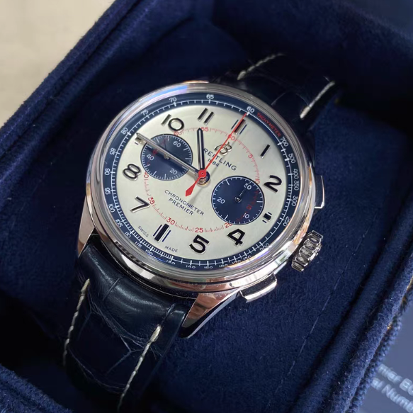 Breitling AB0118A71G1P1 42MM Men's Watch Like New - GreshamTech