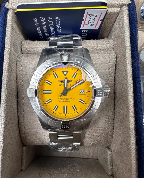 Breitling A17319101I1A1 45mm Men's Watch Brand New - GreshamTech