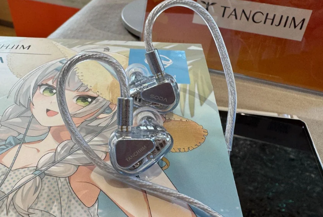 Tanchjim Soda IEM In-Ear-Monitor 4.4mm / 3.5mm high fidelity Brand New - GreshamTech