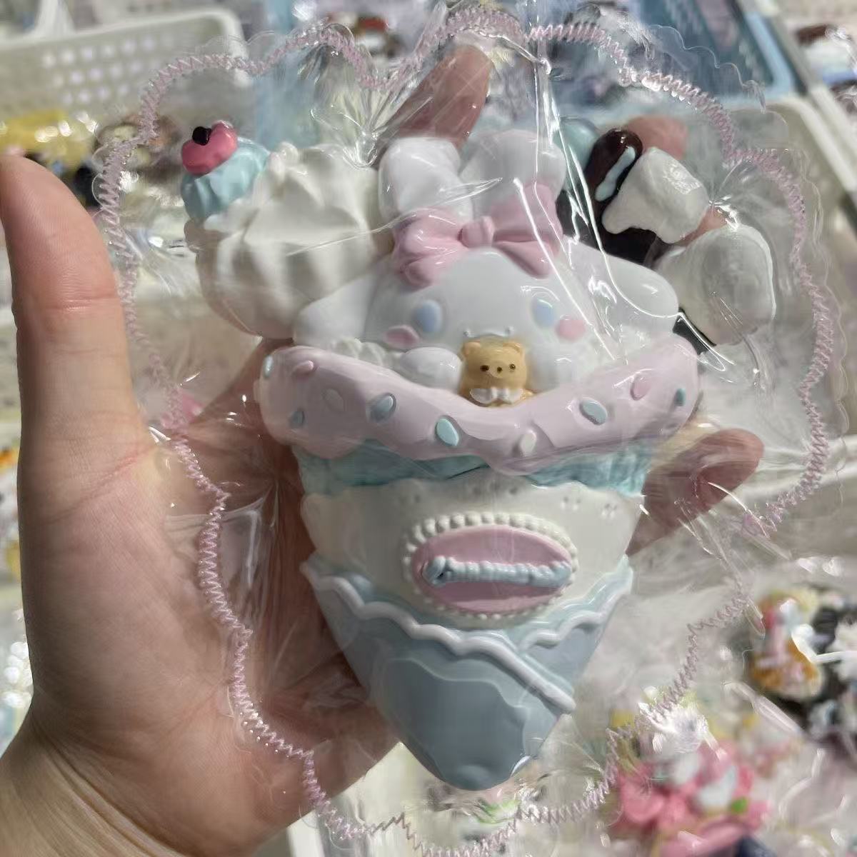 Cinnamoroll CREPE Taba Squishy