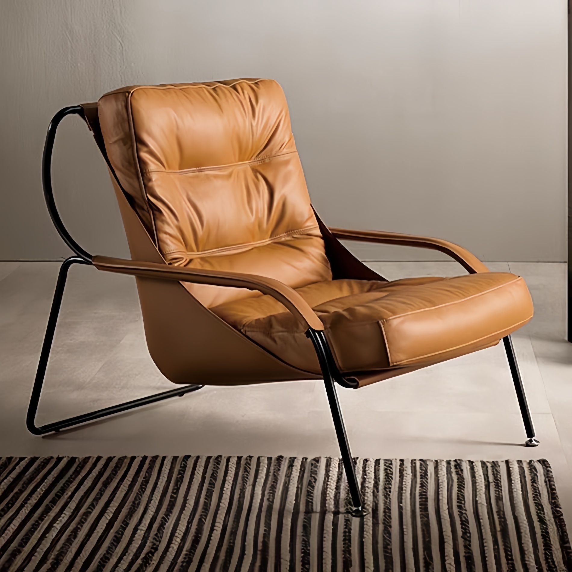 Fauteuil design moderne avec structure métallique