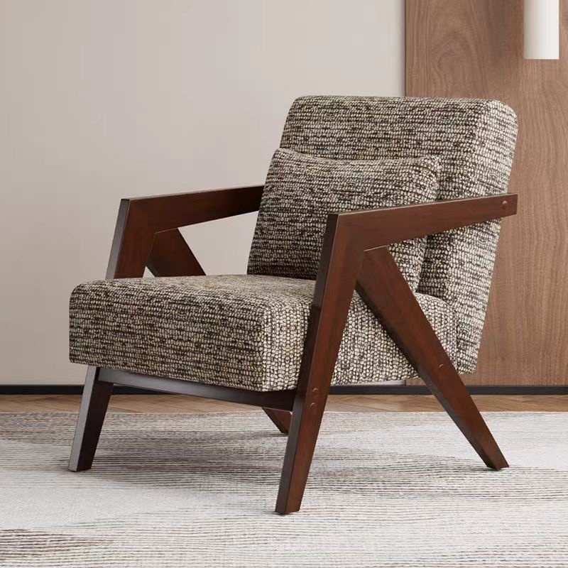 Fauteuil design contemporain avec structure en bois massif