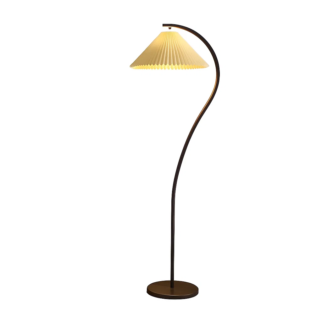 Lampadaire moderne avec abat-jour plissé et pied courbé