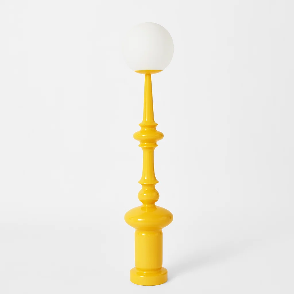 Lampadaire design avec base sculptée et globe lumineux