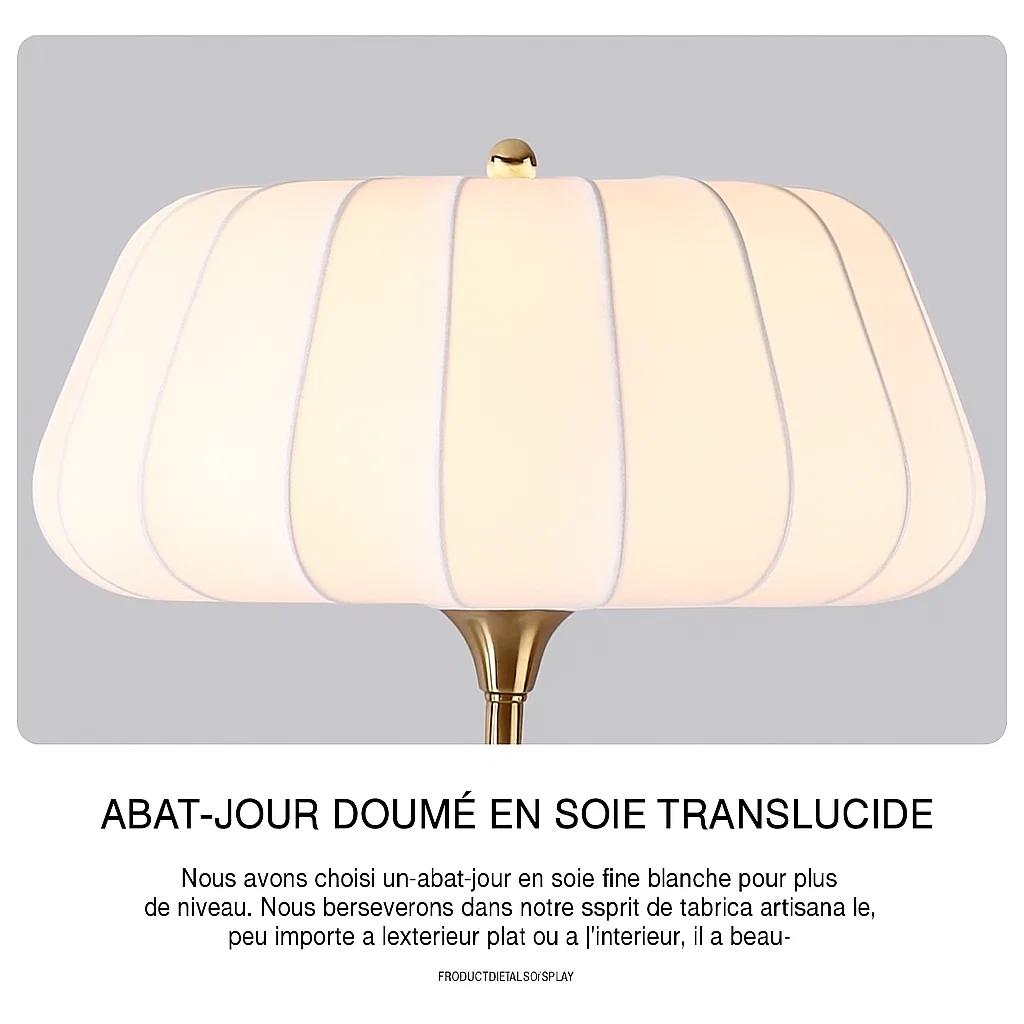 Lampe sur Pied Design Classique avec Abat-jour en Soie Blanche – Bois Noyer et Laiton