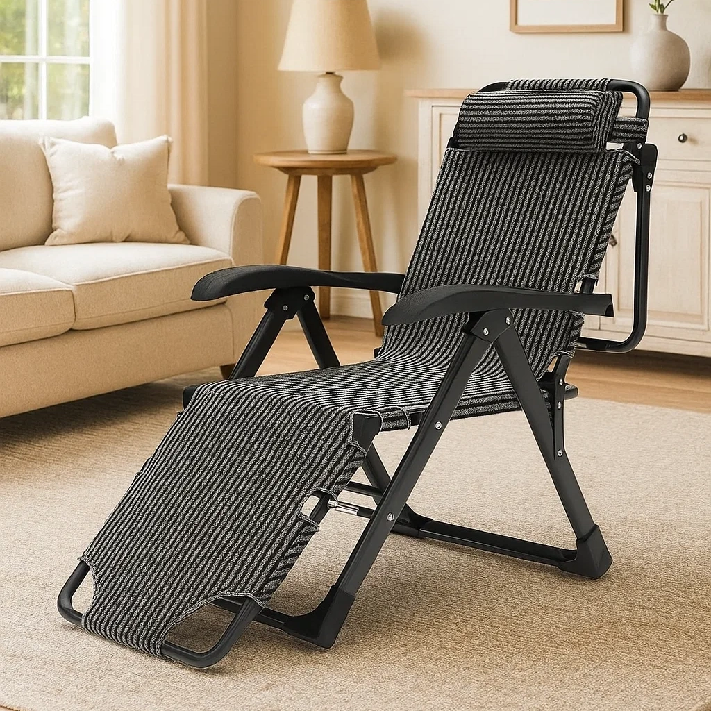 Chaise longue pliante réglable avec dossier inclinable et matelas épais