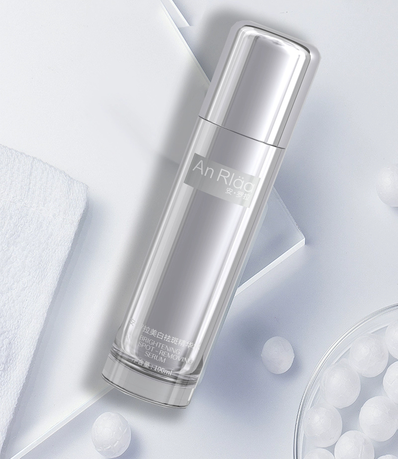 Anrola Brightening Spot-Reducing Essence Water 100ml Brightens and evens skin tone, fades dark spots, reduces dullness, and hydrates.