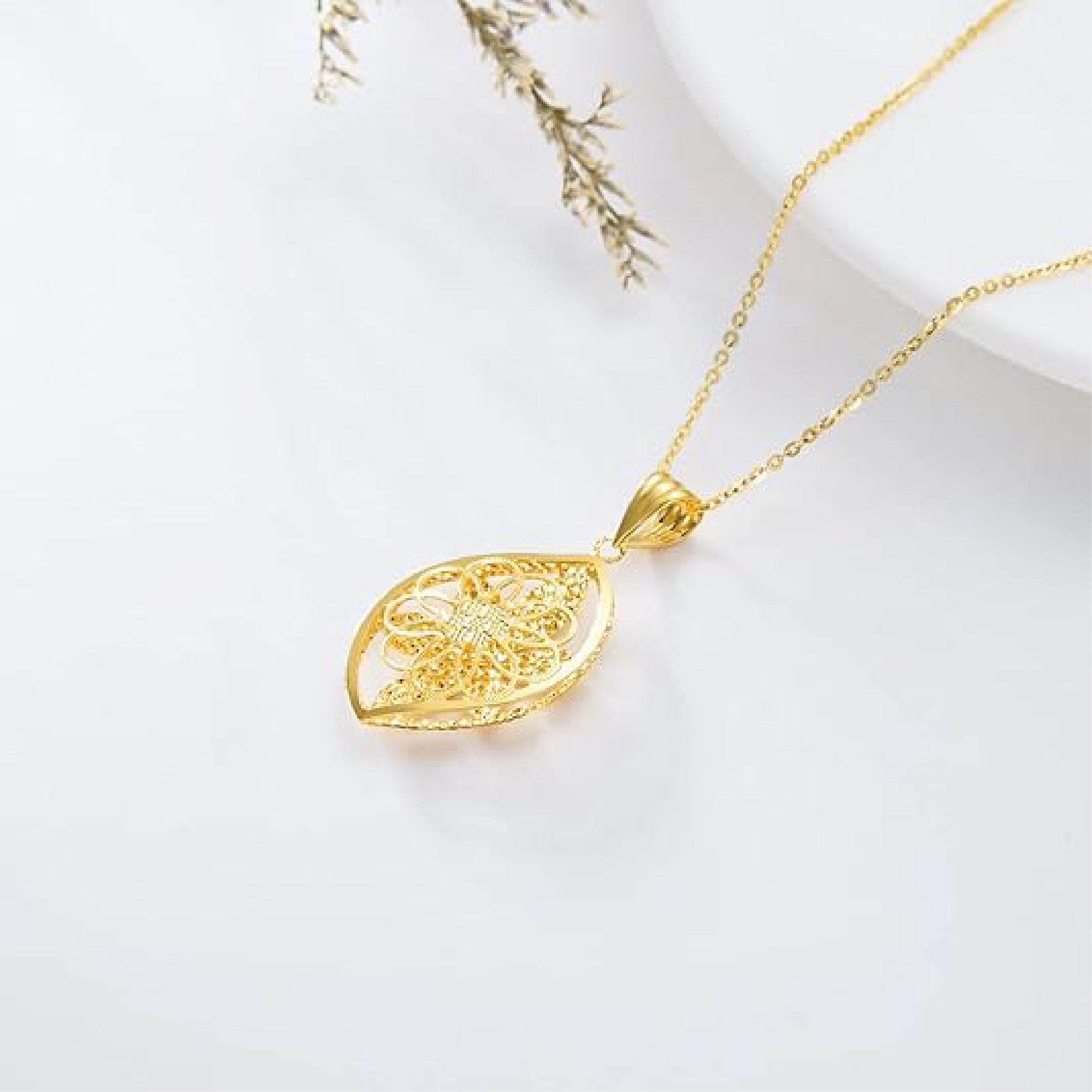 SISGEM Real 18k Gold Flower Leaf Pendant Necklace for Women, Fine Jewelry Prensent for Her, Gold Chain 16-18 Inch