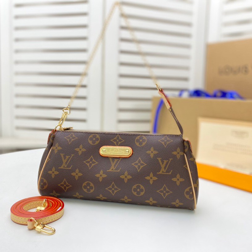 Louis Vuitton LV Chain Crossbody Bag(Replica)