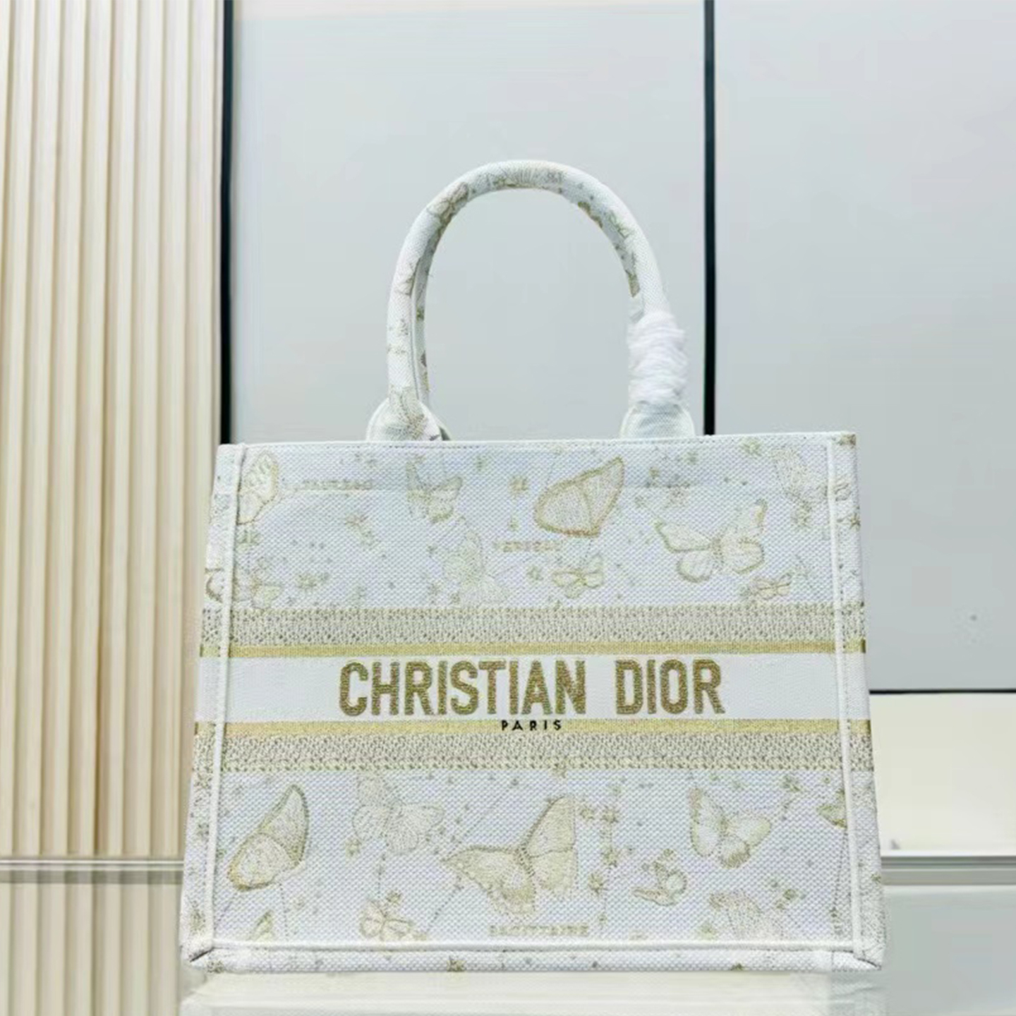 Dior Medium Book Tote Bag Totes Handbag (Replica)