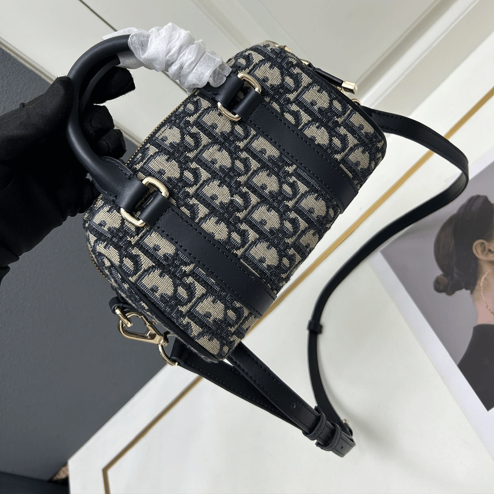 Dior Groove 20 Handbag(Replica)