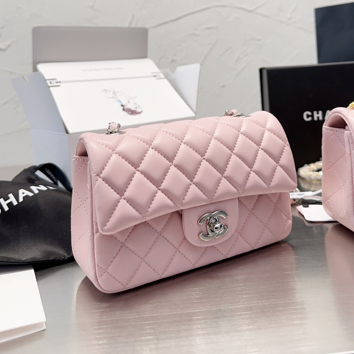 Chanel Classic Pink Flag Bag Small 20cm-   (Replica)