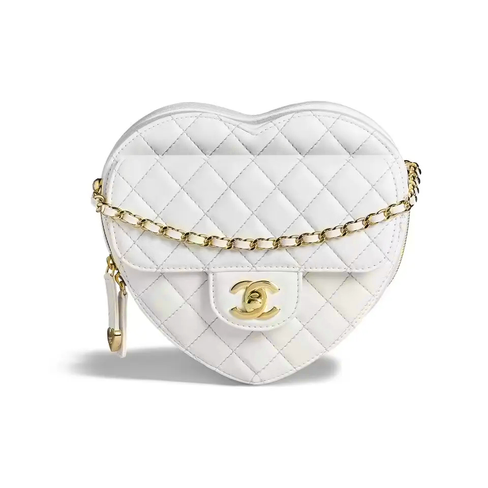 Chanel  Heart Bag (Perfect Replica)