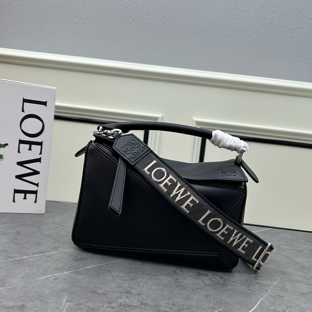 Loewe Puzzle Crossbody Bags (Replica)