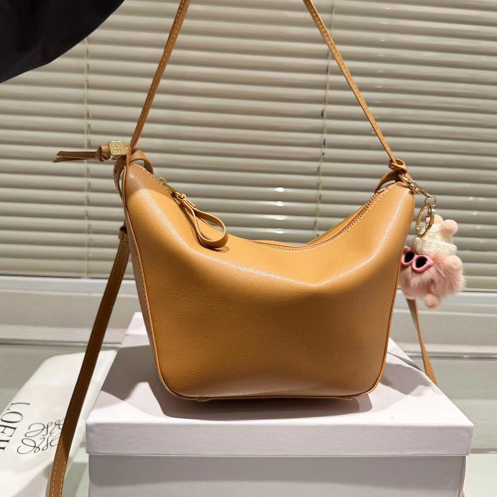 Loewe Hammock Hobo Handbag(Replica)