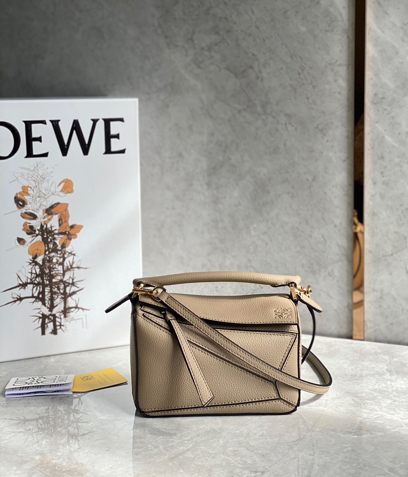 Loewe Mini Puzzle Light-brown(Replica)