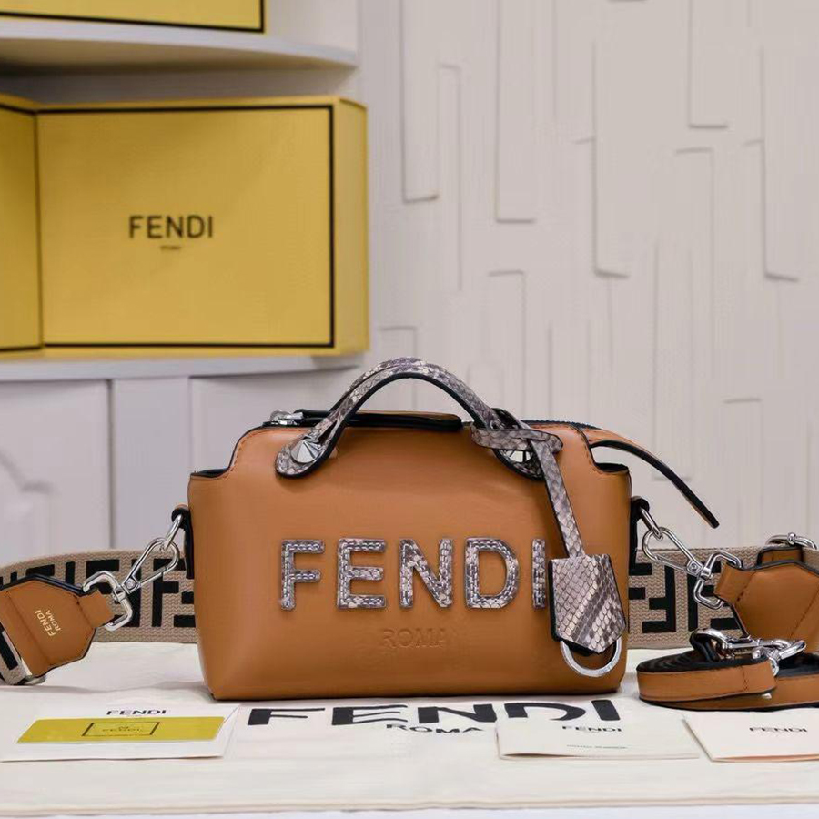 FENDI By The Way Mini Leather Boston Bag（Replica）