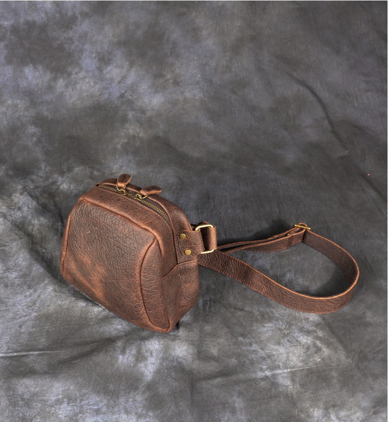 Brown Vintage Full-Grain Leather Compact Sling Bag