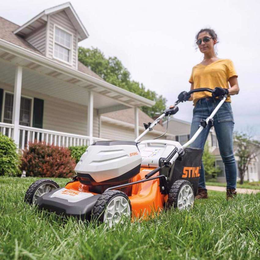 STIHL RMA 460 V 19 in. 36 V Battery Self-Propelled Lawn Mower Kit (Battery & Charger)