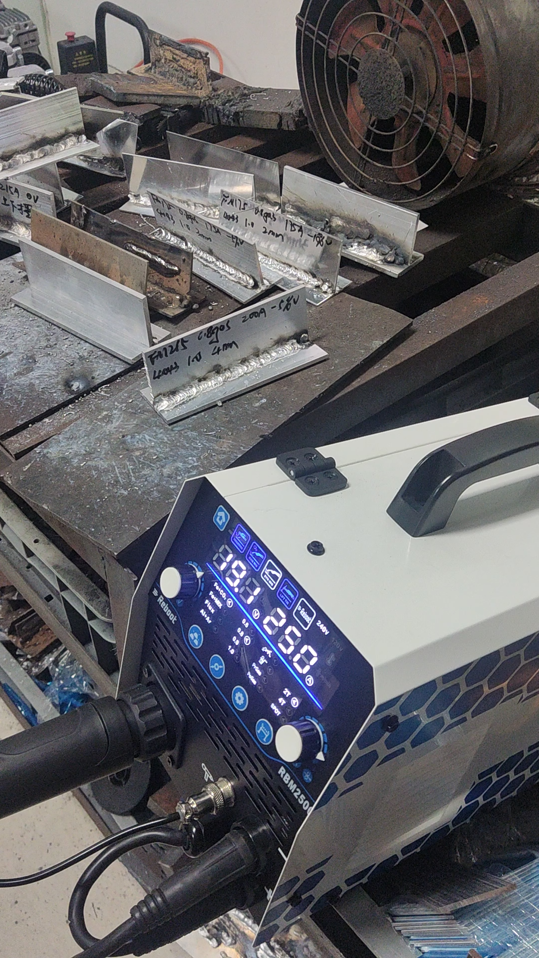 Reboot MIG Welder Spool Gun 13ft LBT150,150Amp MIG Aluminum Welding Torch Works for RBM2500 PRO only