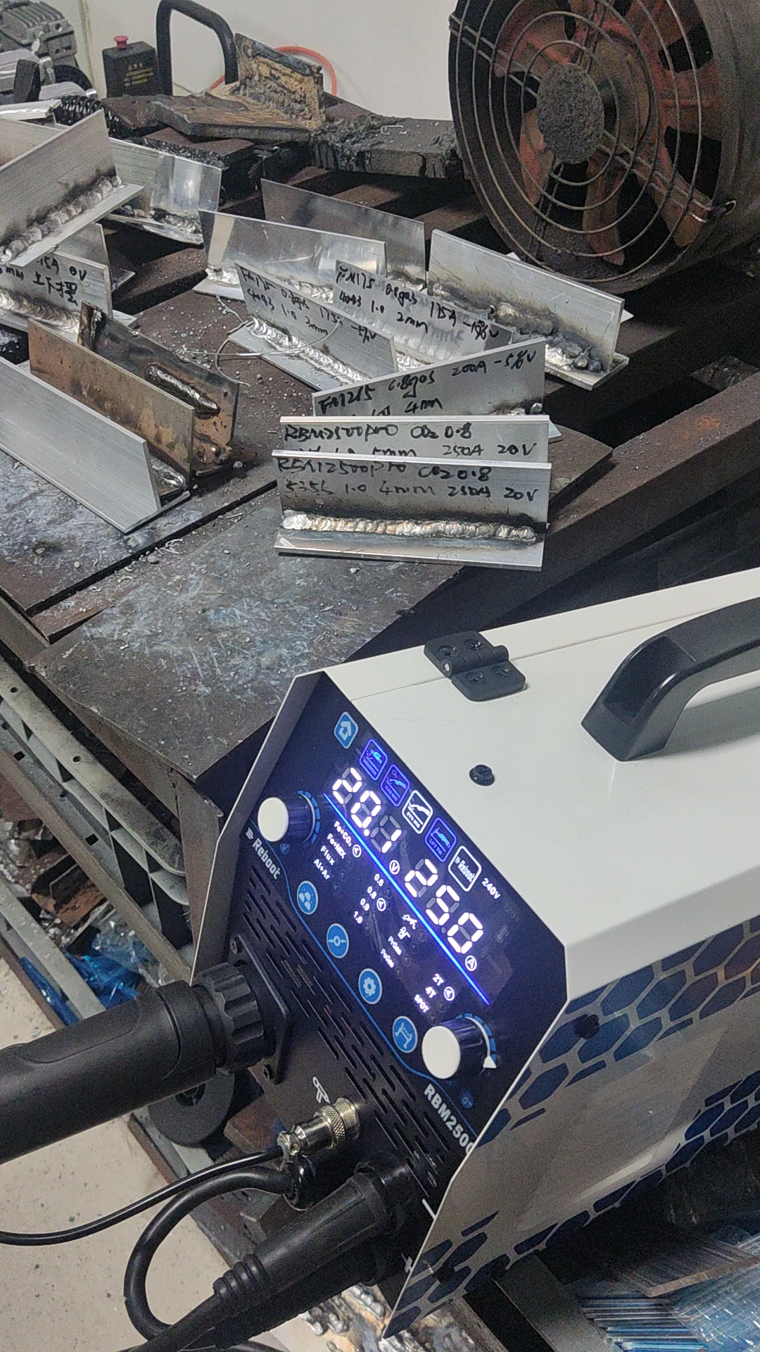 Reboot MIG Welder Spool Gun 13ft LBT150,150Amp MIG Aluminum Welding Torch Works for RBM2500 PRO only