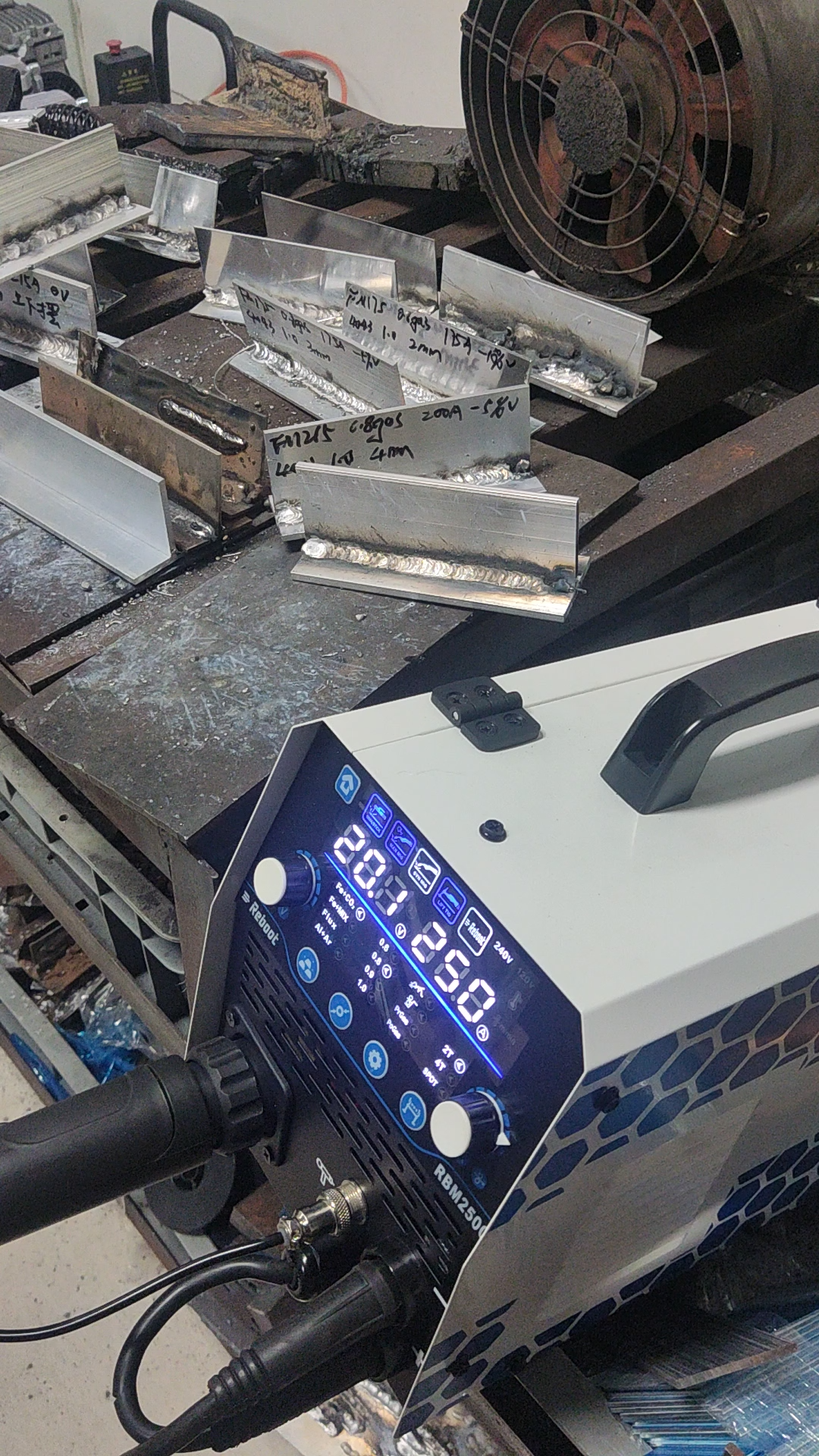 Reboot MIG Welder Spool Gun 13ft LBT150,150Amp MIG Aluminum Welding Torch Works for RBM2500 PRO only