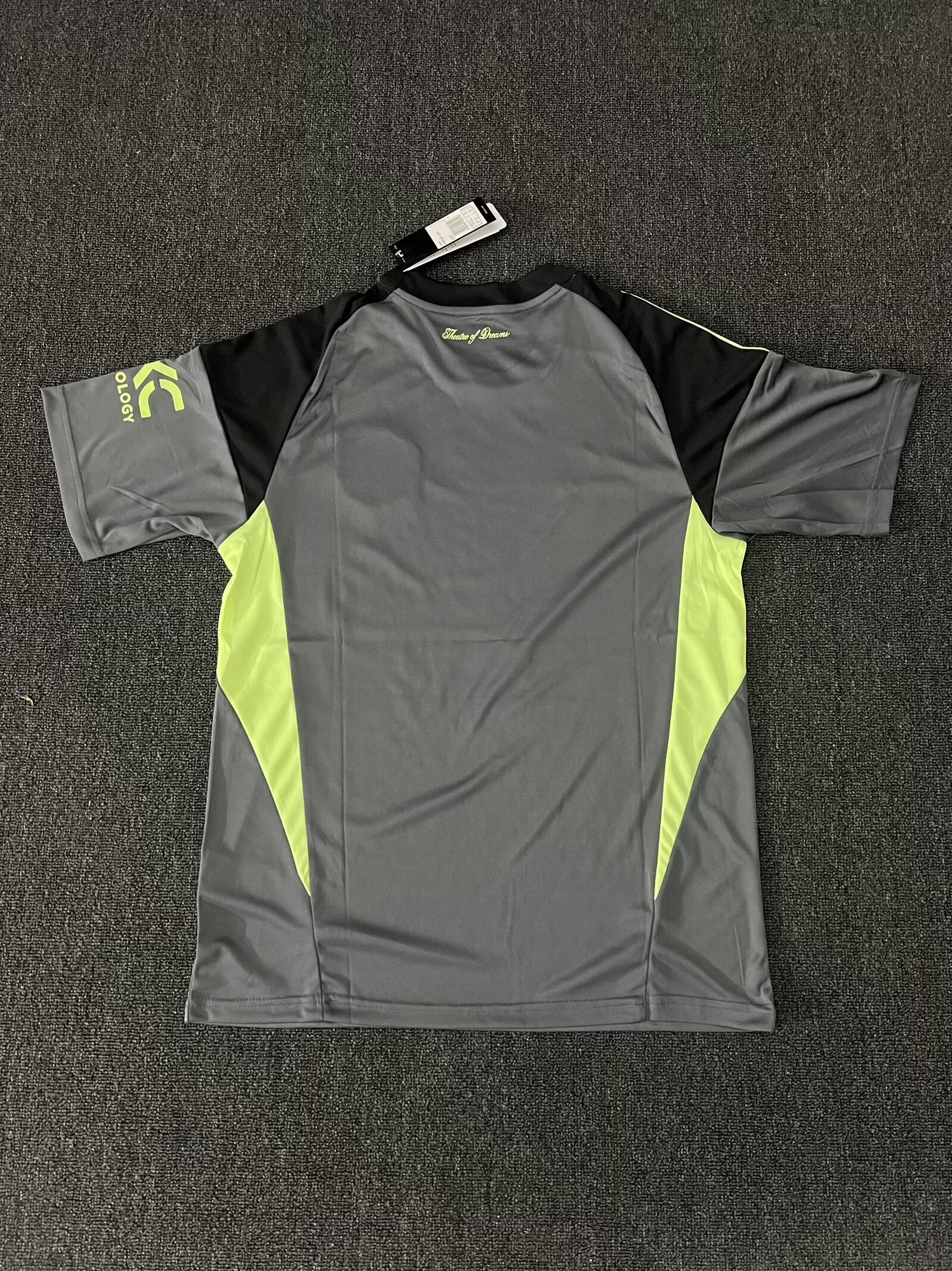 2025-26 Man Utd Black Goalkeeper Fans Soccer Jersey