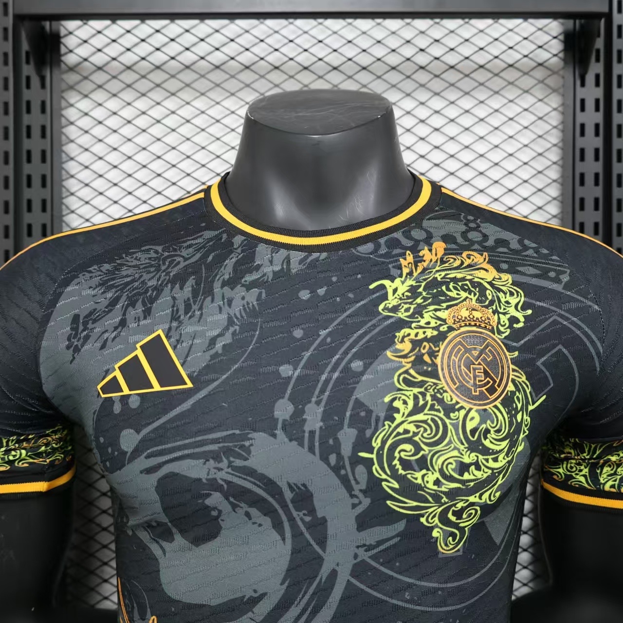 24-25 RMA Black Special Edition Player Version Training Shirts *绿龙